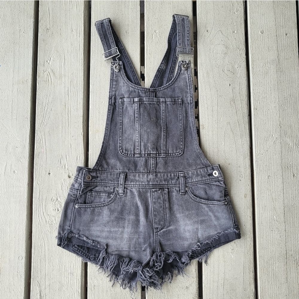 We The Free Denim Summer Babe Overalls Distressed Frayed Hem Dark Wash 25
